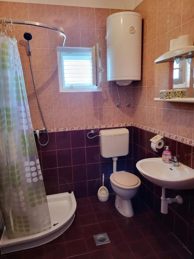 Apartment Raslina Bagian luar foto