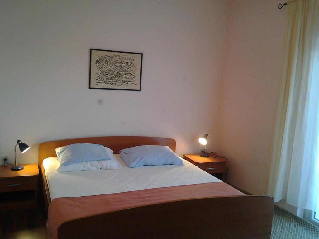 Apartment Raslina Ruang foto